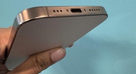 Mint
													Apple iPhone 16 Pro - Unlocked, Desert, 1 TB, A3083, photo 5 of 6