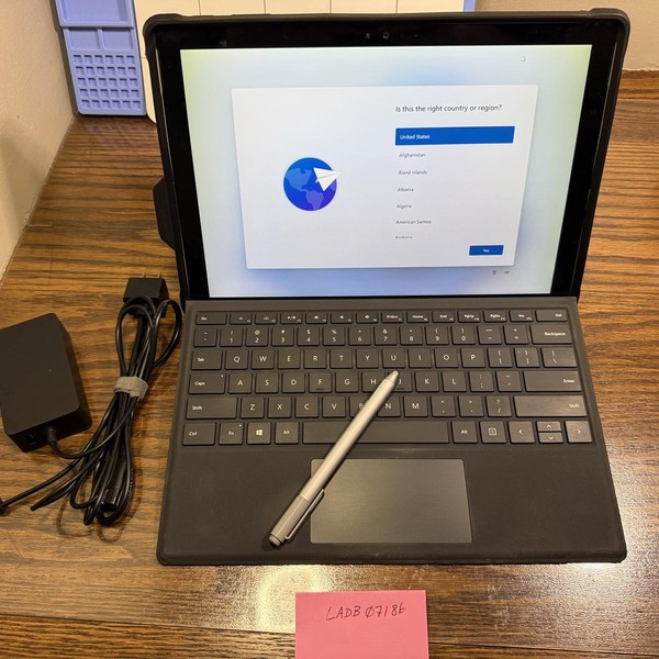 Microsoft Surface Pro 4 - 12.3 Inch - Wi-Fi, 256 GB, Silver, 8 GB