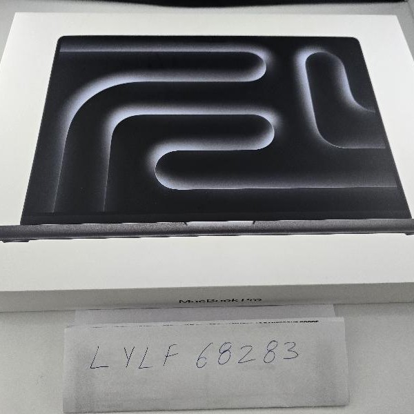 MacBook Pro Late 2023 (M3) - 16 inch - 1 TB, Black, 18 GB, Apple M3 Pro 12-core, 18-core GPU