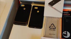 Mint
													Google Pixel 2 XL - Verizon, Black & White, 64 GB, Verizon Edition, photo 2 of 8