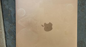 Good
													MacBook Air 2020 - 13" - I3, Gold, 256 GB, 8 GB, photo 1 of 6