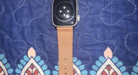 Good
													Apple Watch Series 7 41mm - Unlocked, Starlight, A2475 - Cellular, Aluminum, photo 2 of 5