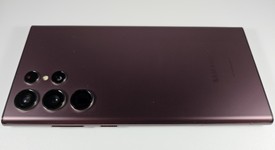 Mint
													Samsung Galaxy S22 Ultra - Unlocked, Burgundy, 128 GB, 8 GB, SM-S908U1, photo 2 of 7