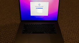 Good
													MacBook Pro 2017 (With Touch Bar) - 15" - I7, Gray, 512 GB, 16 GB, photo 5 of 15