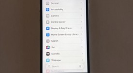 Fair
													Apple iPhone SE 3rd Gen 2022 - Unlocked, Starlight, 64 GB, A2595, photo 3 of 5