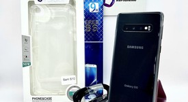 Good
													Samsung Galaxy S10 - Unlocked, Black, 128 GB, 8 GB, SM-G973U1, photo 1 of 4