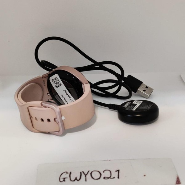 Samsung Galaxy Watch4 - Wi-Fi, Gold, 40mm