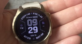 Mint
													Garmin Fenix 7S - Gold, Sapphire Solar, photo 4 of 8