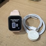 Good Apple Watch SE 2nd Gen 40mm - Unlocked, Starlight, A2726 - Cellular, Aluminum