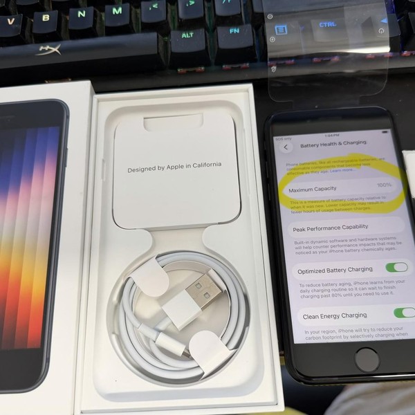 Apple iPhone SE 3rd Gen 2022 - Unlocked, 64 GB, Midnight, A2595