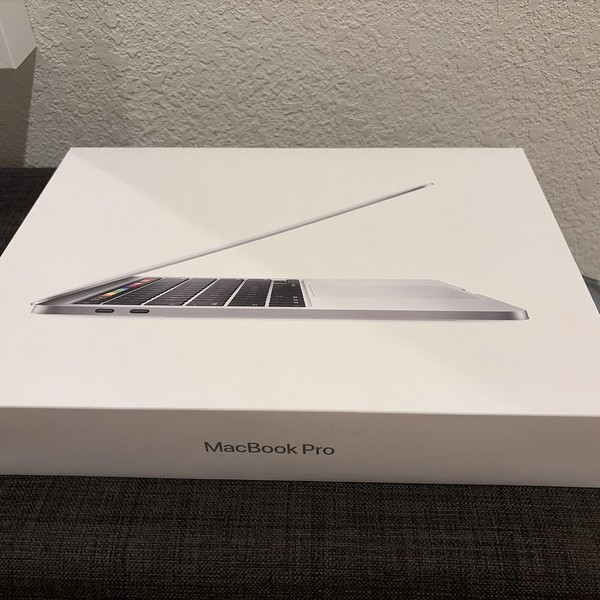 MacBook Pro 2020 - 13 inch - 512 GB, Silver, 16 GB, Intel Core i5