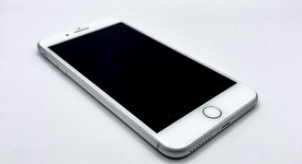 Good
													Apple iPhone 8 Plus - Unlocked, Silver, 64 GB, A1864, photo 3 of 5