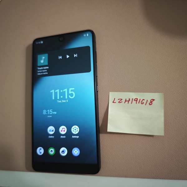 Essential PH-1 - Unlocked, 128 GB, Black, 4 GB