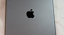 Good
													Apple iPad 7th Gen - Verizon, Gray, 32 GB, A2200, photo 4 of 4