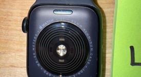 Good
													Apple Watch SE 2nd Gen 40mm - Midnight, A2722 - GPS, Aluminum, photo 2 of 3