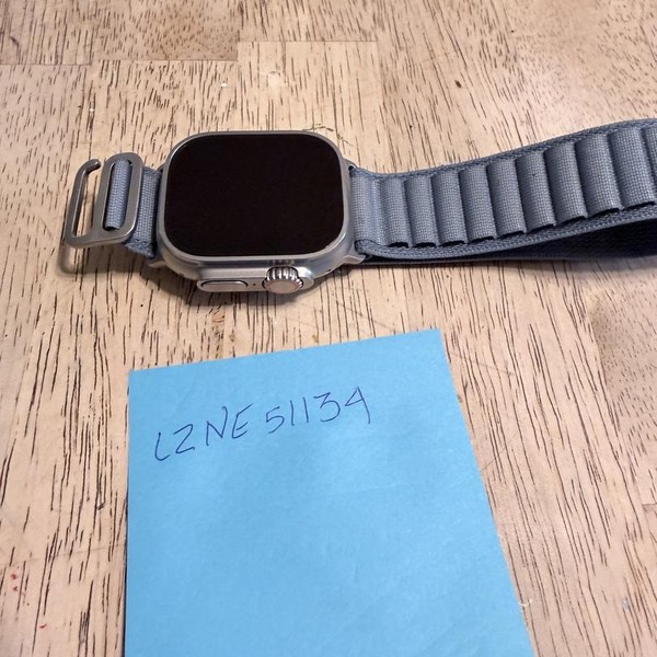 Apple Watch Ultra 3 49mm - Unlocked, Natural, A3281