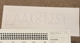 Good
													Xbox One S (2016) - White, 500 GB, photo 5 of 6