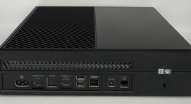 Fair
													Xbox One (2013) - Black, 500 GB, photo 3 of 6