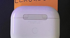 Used
													Apple AirPods 3rd Gen - Lightning Case, photo 3 of 5