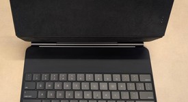 Good
													Apple iPad Pro 12.9" 5th Gen 2021 - Verizon, Gray, 1 TB, photo 1 of 12