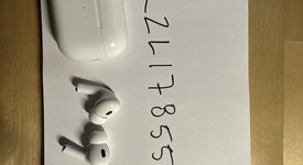 Used
													Apple AirPods Pro 2 - Lightning, photo 1 of 1