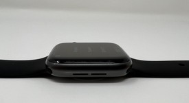 Good
													Apple Watch Series 5 44mm - Gray, A2093 - GPS, Aluminum, photo 5 of 6