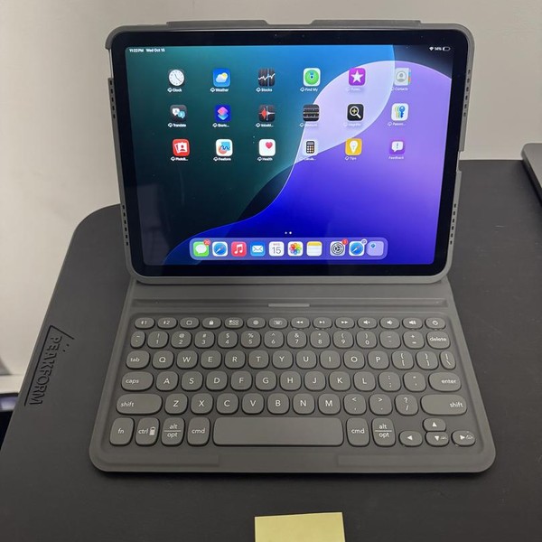 Apple iPad Air 11 inch (M2) 2024 - Unlocked, 128 GB, Gray, A2903