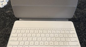 Mint
													Apple iPad Air 13" (M3) 2025 - Wi-Fi, Starlight, 128 GB, photo 2 of 7