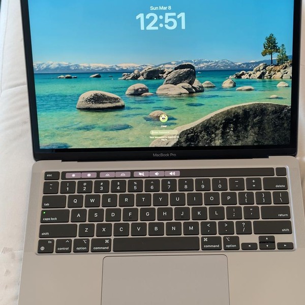 MacBook Pro 2018 (With Touch Bar) - 13 inch - 256 GB, Gray, 8 GB, Intel Core i5