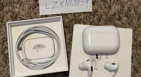 Used
													Apple AirPods Pro 2 - Lightning, photo 4 of 5