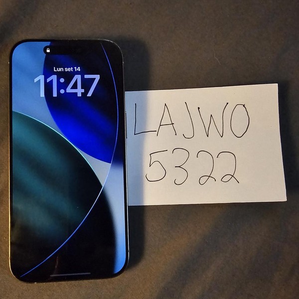 Apple iPhone 16 Pro - Unlocked, 1 TB, Natural, A3083