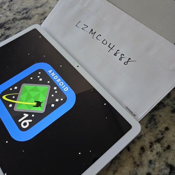 Google Pixel Tablet 11 inch - Wi-Fi, 128 GB, Hazel, 8 GB, Includes Dock