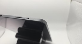 Good
													Apple iPad Pro 11" 2018 - Unlocked, Gray, 64 GB, A2013, photo 4 of 13