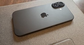 Mint
													Apple iPhone 16 - AT&T, Black, 256 GB, A3081, photo 3 of 8