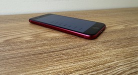 Good
													Apple iPhone SE 2nd Gen 2020 - Unlocked, Red, 64 GB, A2275, photo 5 of 6
