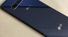 Good
													LG V60 ThinQ 5G - AT&T, Blue, 128 GB, 8 GB, photo 4 of 14
