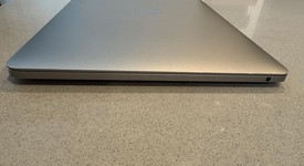 Good
													MacBook Air 2020 - 13" - I5, Gray, 256 GB, 8 GB, photo 3 of 7