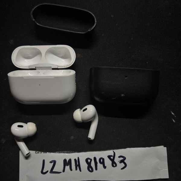 Apple AirPods Pro 2 - USB-C