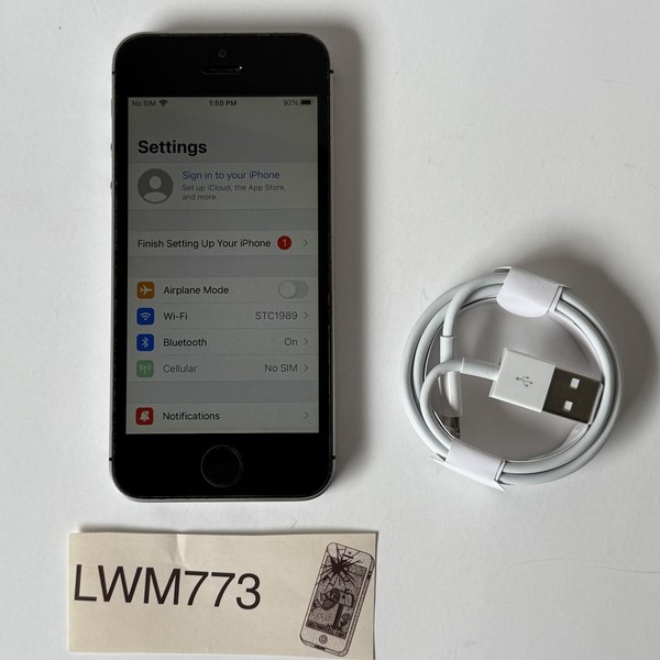 Apple iPhone SE 1st Gen 2016 - Unlocked, 32 GB, Grey, A1662