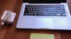 Good
													MacBook Pro 2011 (Unibody) - 13" - Silver, 320 GB, 4 GB, photo 5 of 6