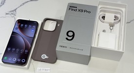 Mint
													Oppo Find X9 Pro - Unlocked Non-US, Titanium Charcoal, 512 GB, 16 GB, photo 2 of 8