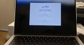Mint
													MacBook Pro Late 2023 (M3) - 14" - Apple M3, Silver, 512 GB, 8 GB, 10-core GPU, photo 1 of 12