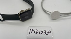 Good
													Apple Watch Series 6 40mm - Unlocked, Gold, A2293 - Cellular, Stainless Steel, photo 4 of 4