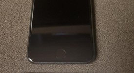 Mint
													Apple iPhone 7 - AT&T, Black, 32 GB, A1778, photo 1 of 8