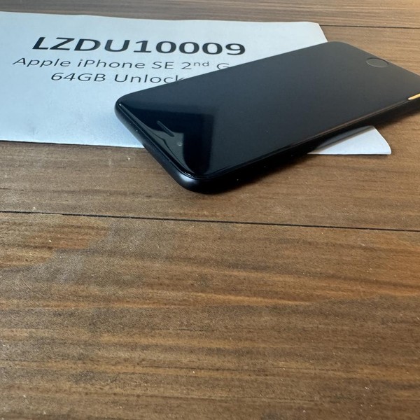 Apple iPhone SE 2nd Gen 2020 - Unlocked, 64 GB, Black, A2275