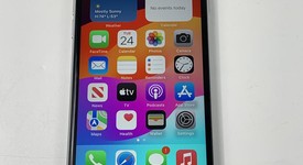 Good
													Apple iPhone SE 2nd Gen 2020 - TracFone, White, 64 GB, A2275, photo 1 of 7
