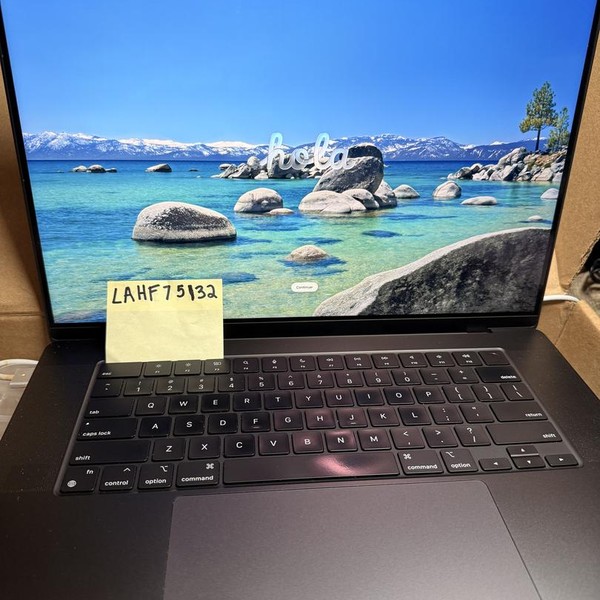 MacBook Pro Late 2023 (M3) - 16 inch - 512 GB, Black, 36 GB, Apple M3 Pro 12-core, 18-core GPU
