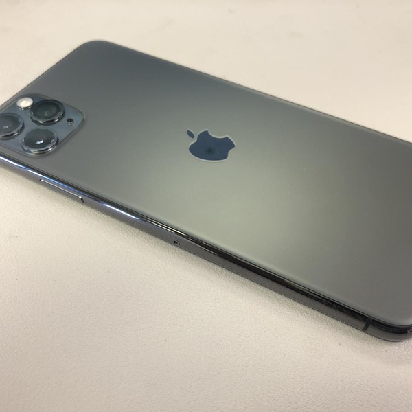 Apple iPhone 11 Pro Max - Unlocked, Gray, 256 GB, A2161