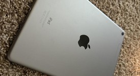 Good
													Apple iPad Pro 9.7" - Unlocked, Gray, 32 GB, A1674, photo 2 of 3