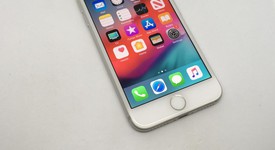 Good
													Apple iPhone 7 - Sprint, Silver, 32 GB, A1660, photo 1 of 12